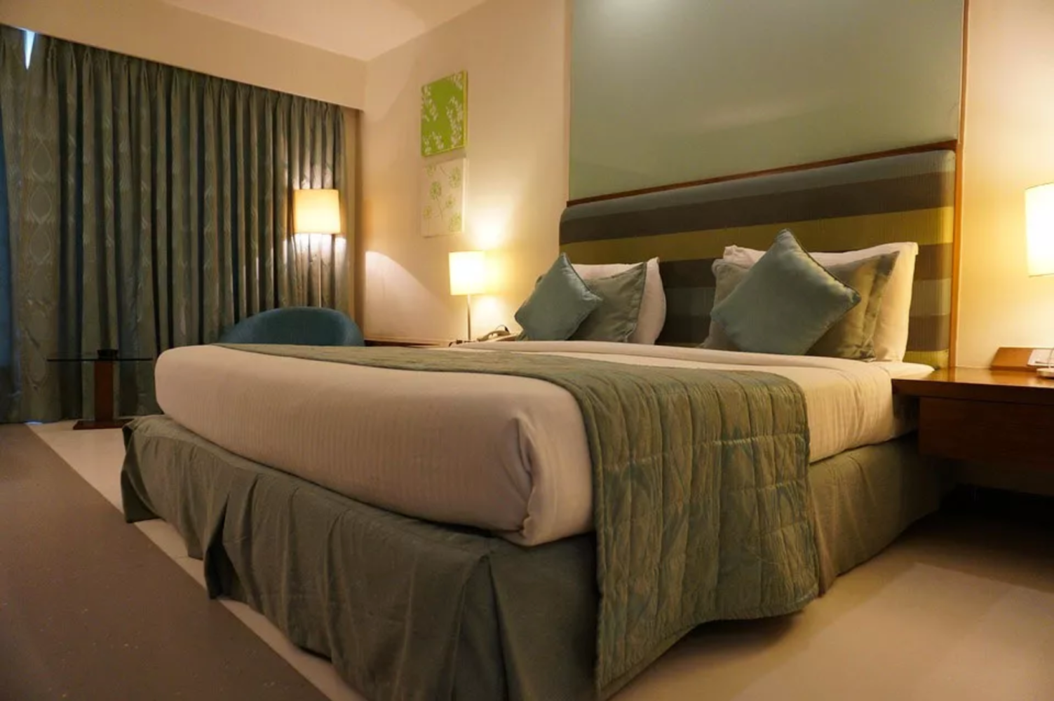 LUXURY ROOMS